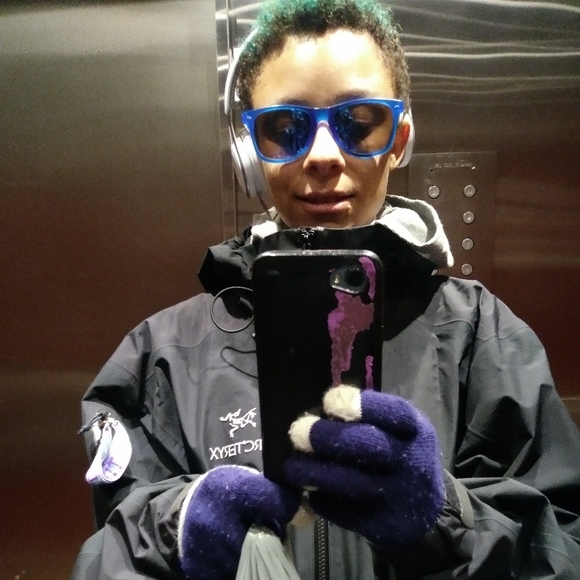 Meet your Posher, Keisha - Picture 1 of 1